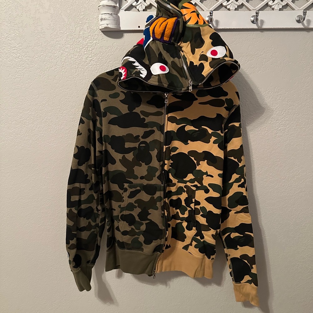 BAPE Yellow Green Camo Split Shark Hoodie Medium